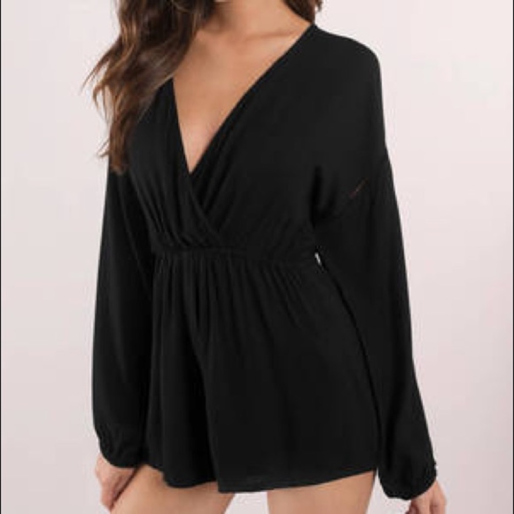 🚫SOLD🚫 NWOT Tobi Stassi Surplice Romper